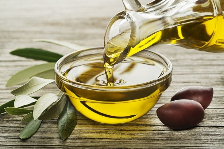 Best-foods-to-eat-for-Arthritis:-Olive-oil