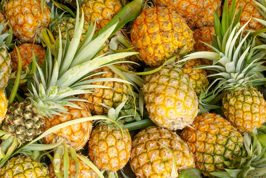 Best-pregnancy-foods-in-the-first-3-months:-The-food-should-be-limited-Pineapple