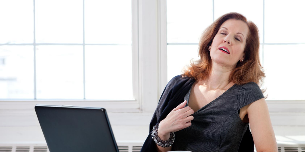 Red-Clover-benefits:-Reduce-menopausal-symptoms