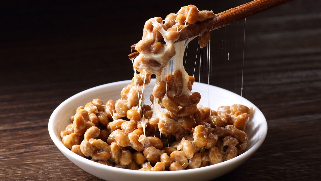Healthy-Japanese-foods:-Natto
