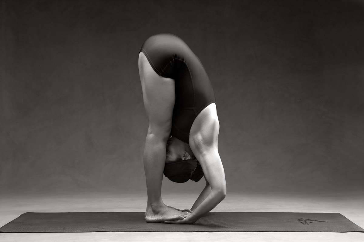 Physical-benefits-of-yoga:-Maintain-high-concentration